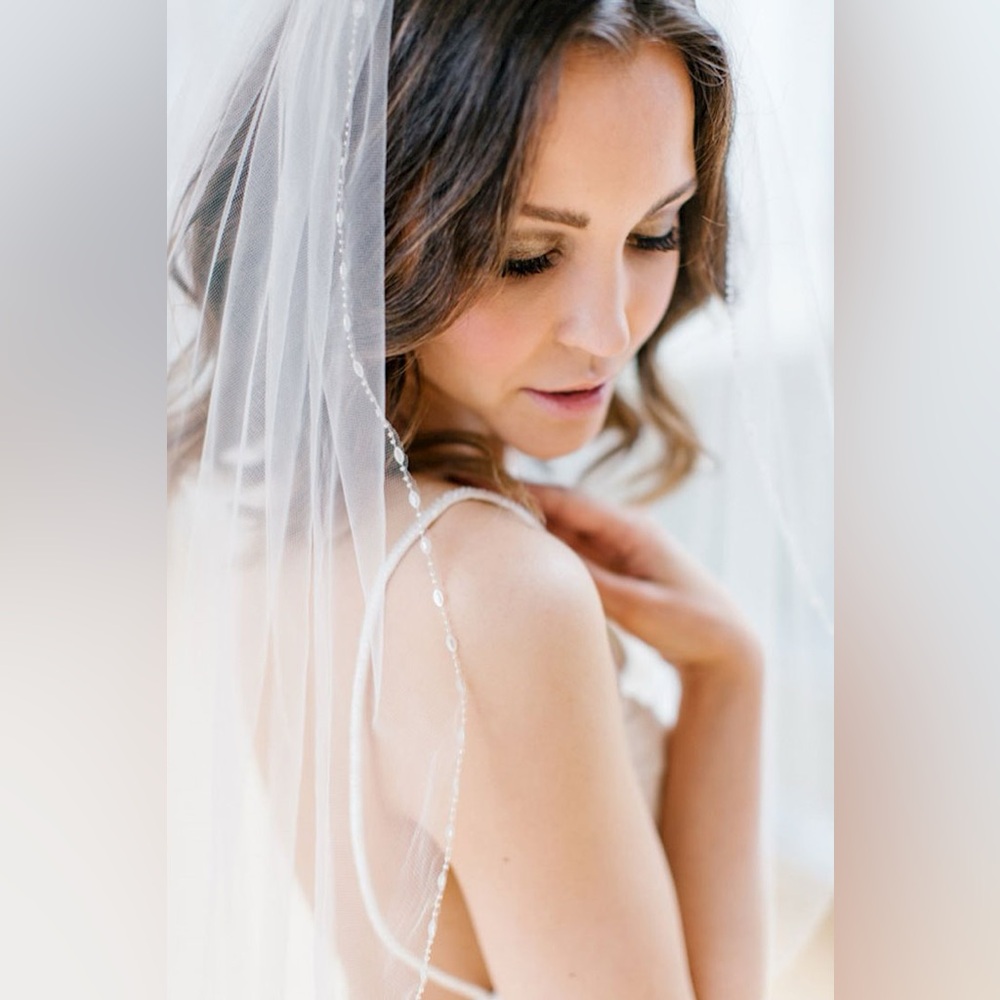 Toni Federici “Papaya” Beaded Bridal Veil in White
